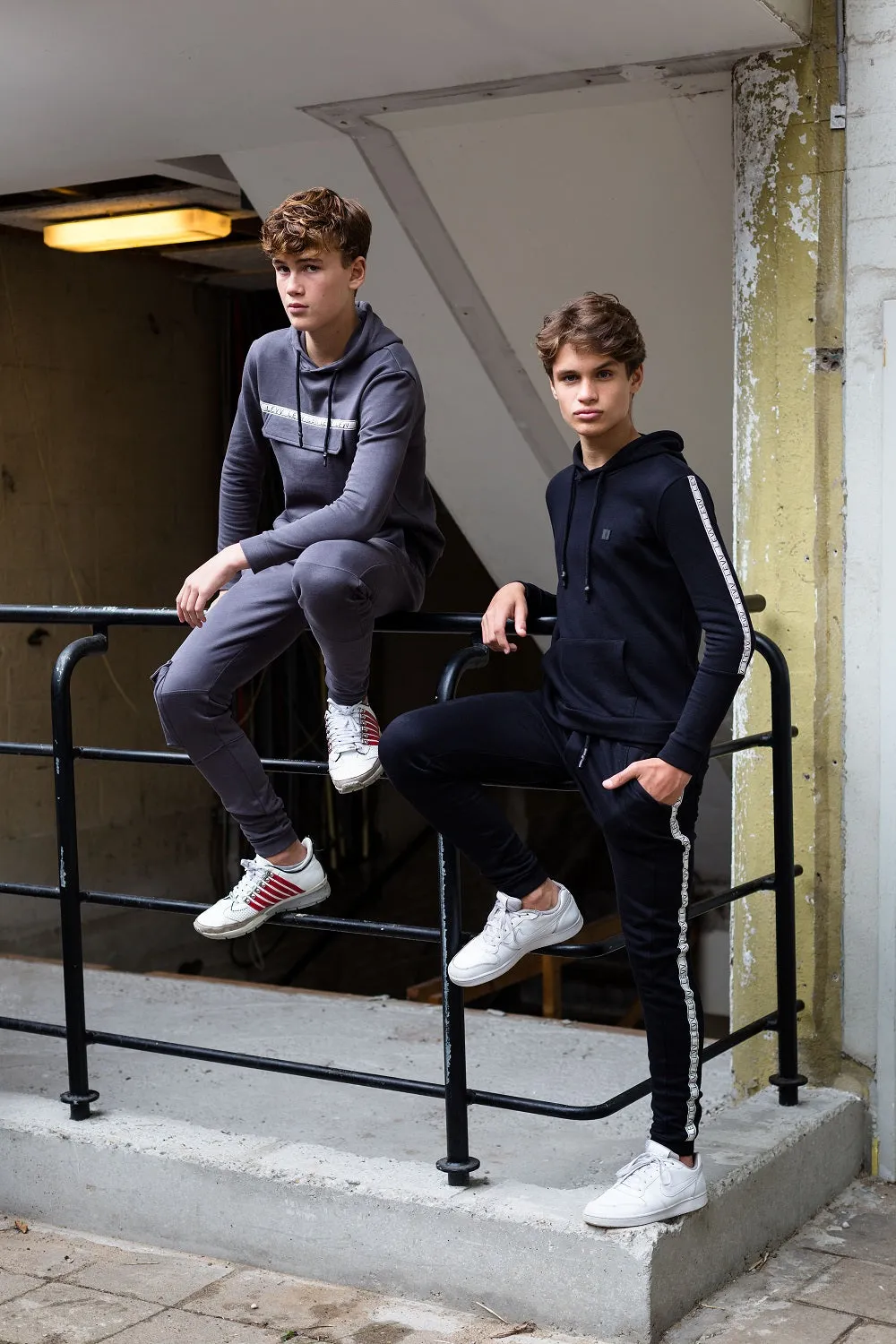 Levv Tracksuit BANDNO1 W200
