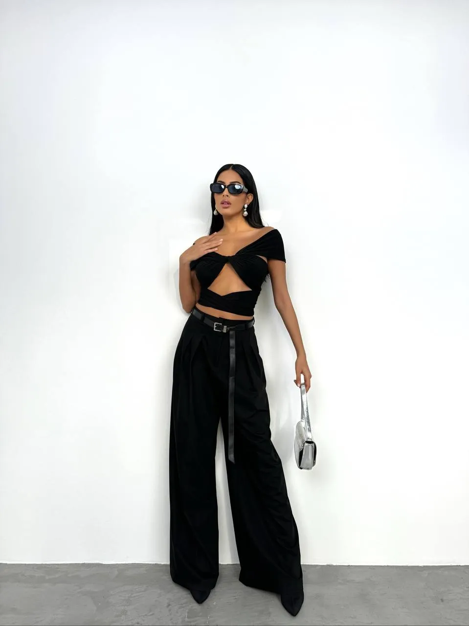 Maya Knotted Strapless Crop Top In Black