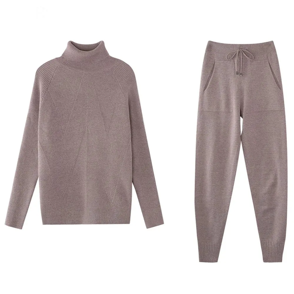 Turtleneck sweater matching trousers loungewear set