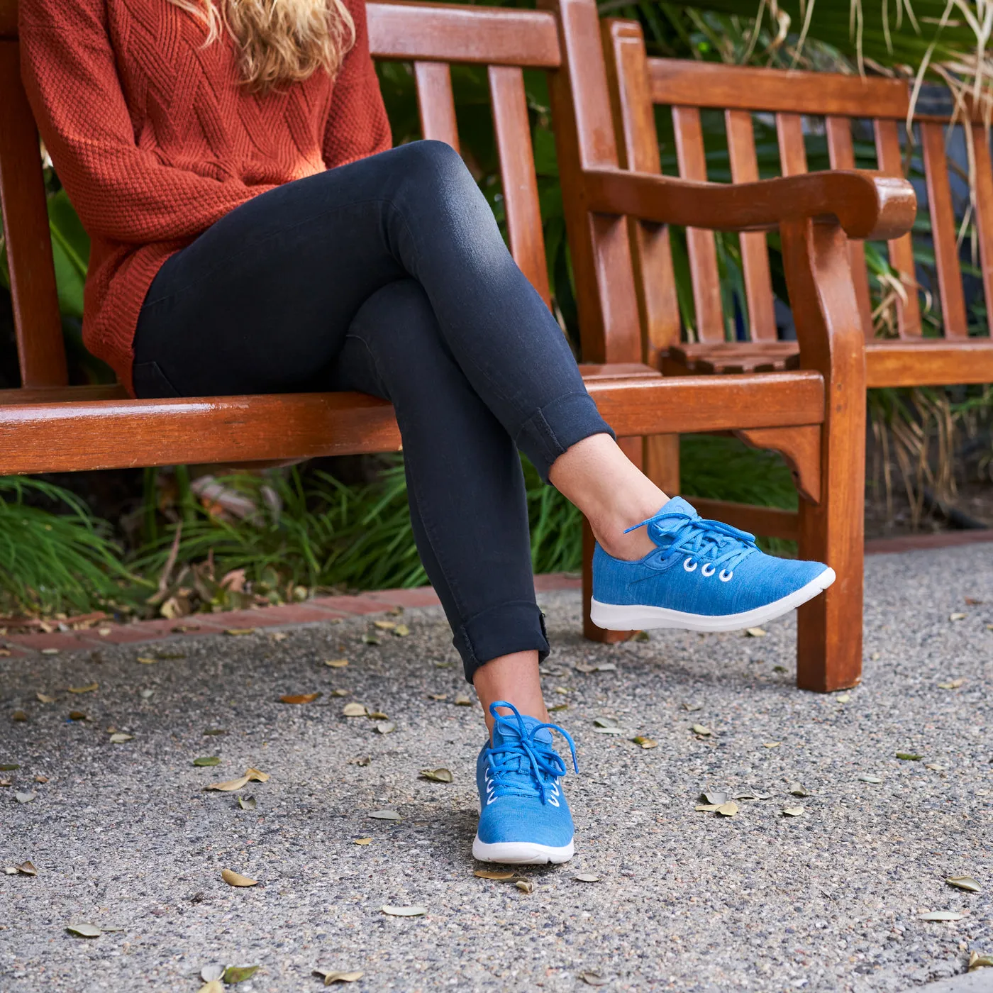 Women's Lace-Ups Bright Blue - Discontinued